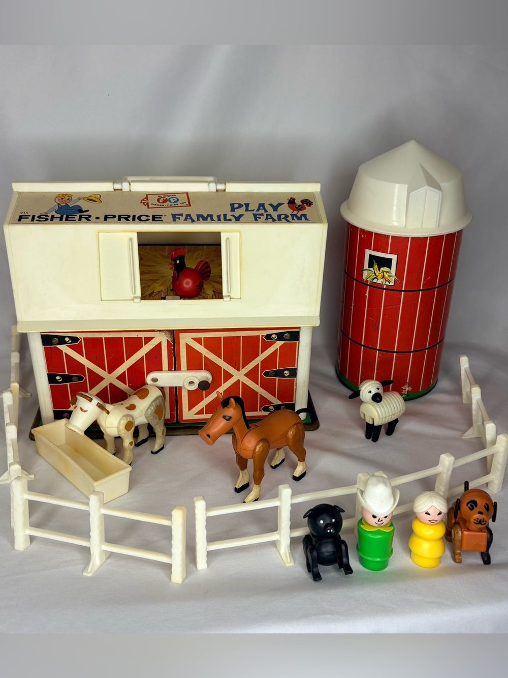 1967 Vintage Fisher-Price Play Family Farm Set  Working sound Barn Door